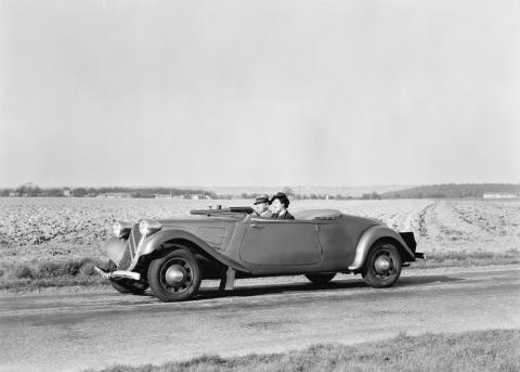 traction_avant_11_cabriolet_0.jpg